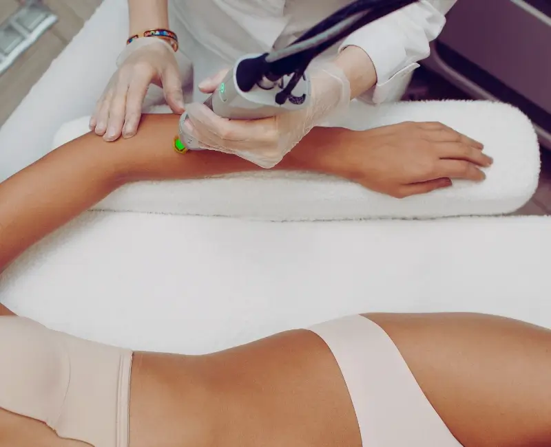 hyrdrafacial hand and arm treatment